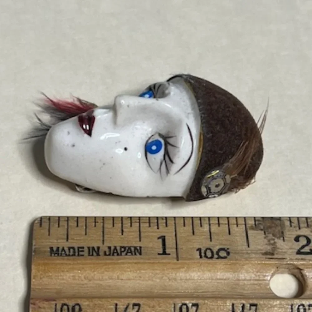 VTG Art Deco Lady Woman Head Brooch Pin Hand Painted Velvet Hat Blue Eyes 1.5
